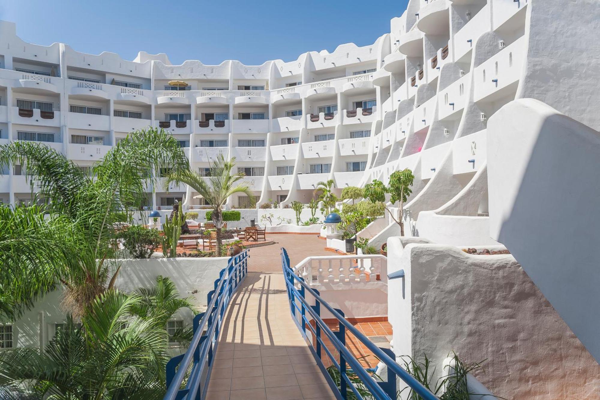 Apart-hotel Santa Barbara Golf And Ocean Club 3*